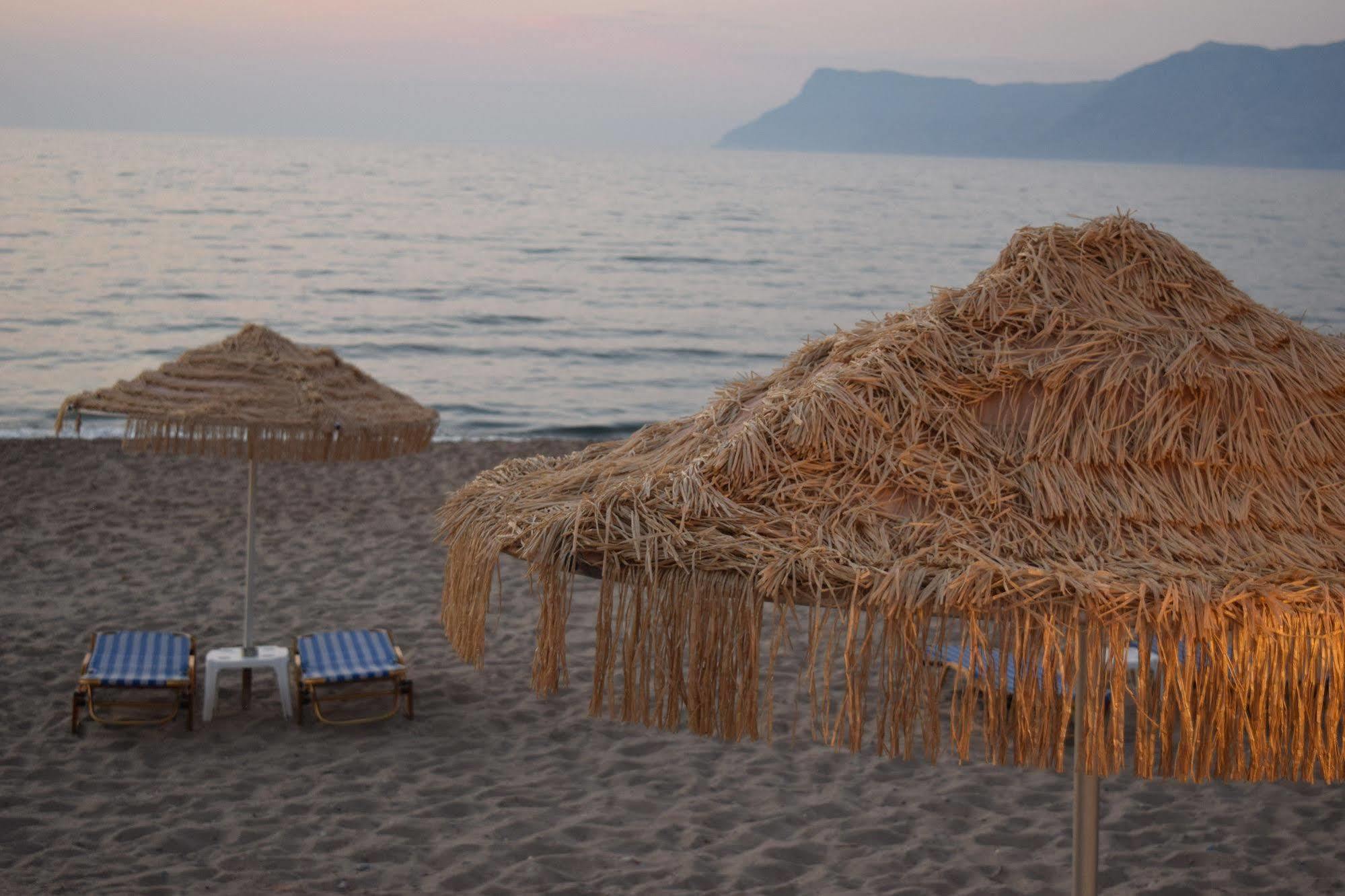 Mesogios Beach Korfalonas المظهر الخارجي الصورة